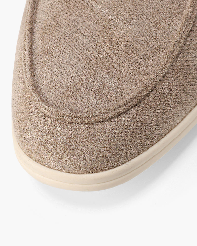 Elar | Sametové Mokasíny" could be rewritten as "Elar | Velvet Loafers.