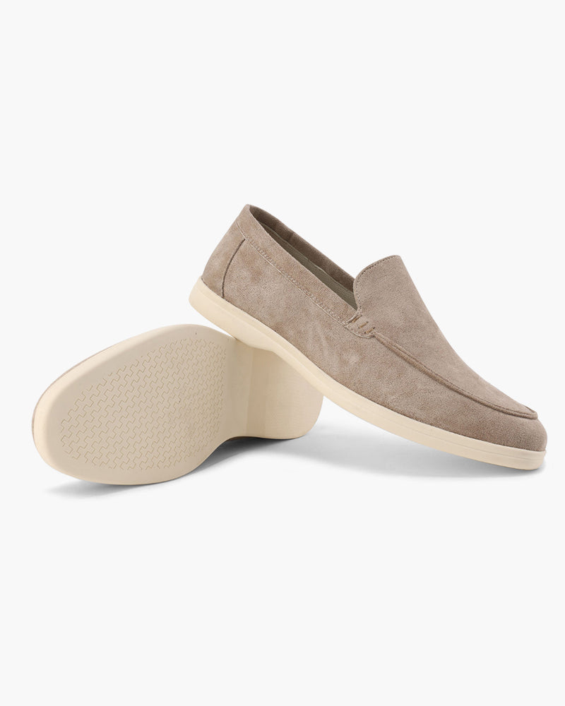 Elar | Sametové Mokasíny" could be rewritten as "Elar | Velvet Loafers.